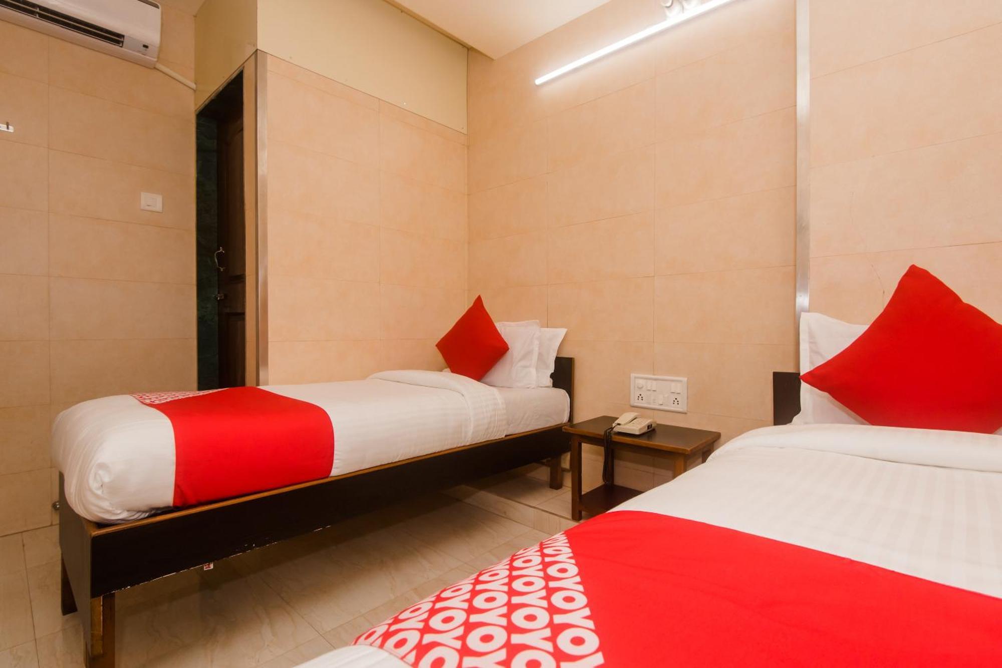 Hotel O Kamal Mumbai  Buitenkant foto